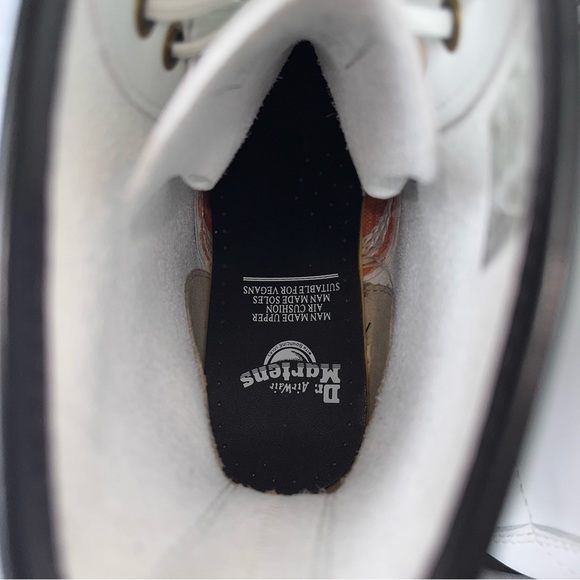 SOLD!!🧾🍒DOC MARTEN VEGAN LEATHER WHITE 1460 KEMBLE LACE UP BOOTS 7W/6M - Picture 8 of 15
